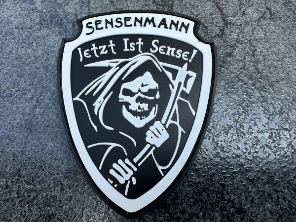 Rubberpatch: "SENSENMANN", weiß auf schwarz